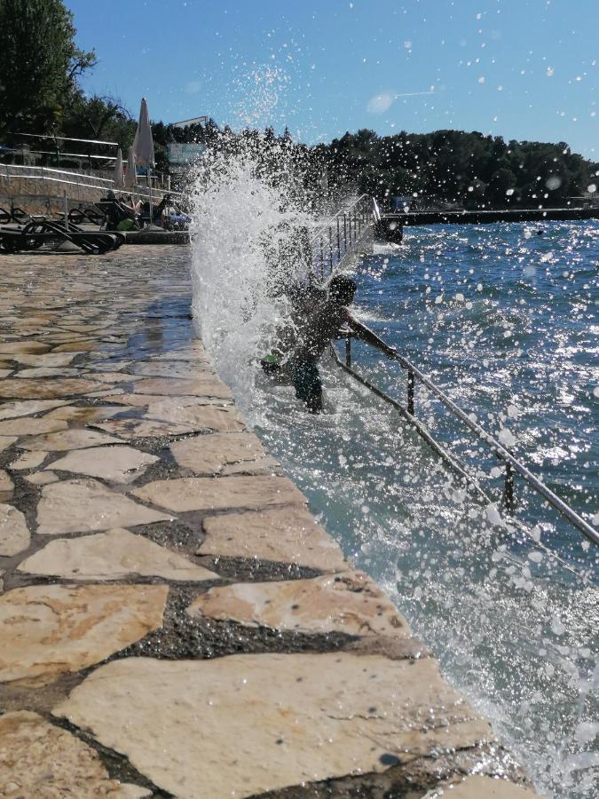 Villanova Apartments Porec Luaran gambar