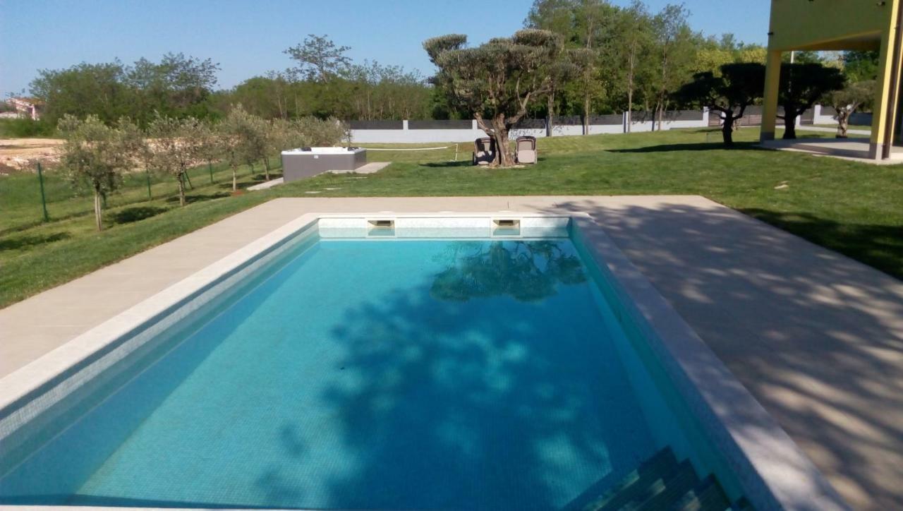 Villanova Apartments Porec Luaran gambar